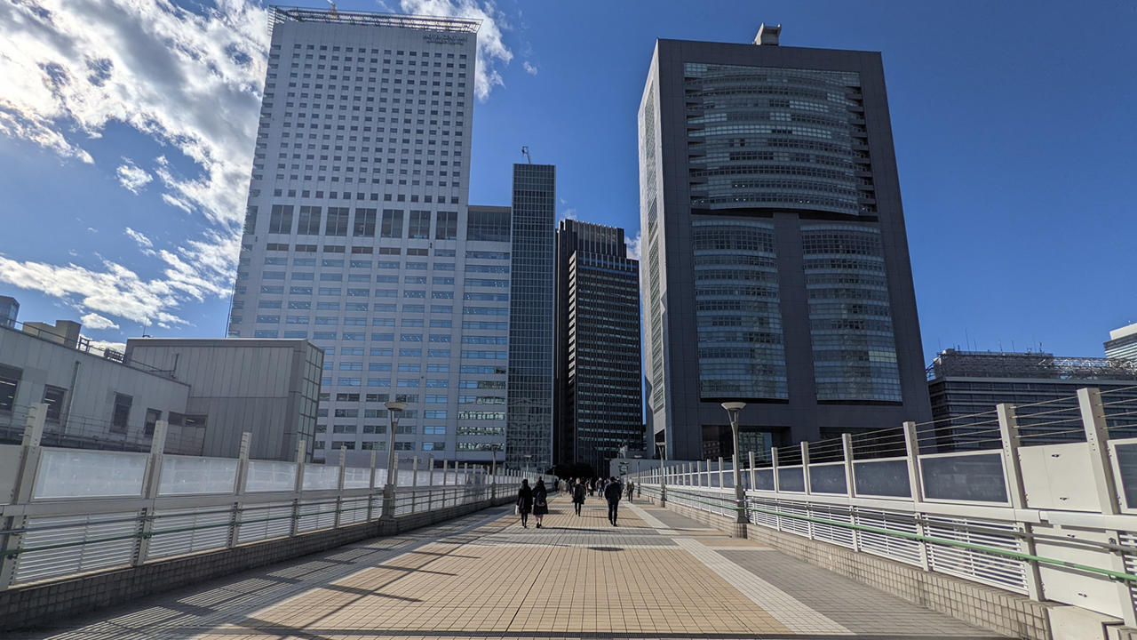 新宿の観光名所 新宿サザンテラス